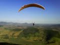 Giulia Voando de Parapente em Aldredo Chaves (ES) Giulia Voando de Parapente em Aldredo Chaves (ES)