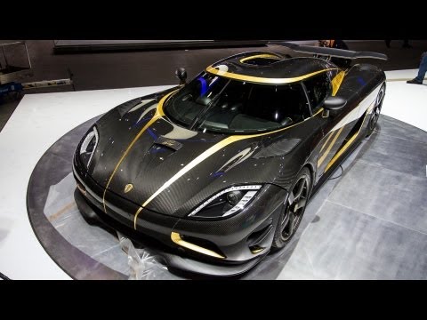 AGERA - On video for the very first time, the 100th Koenigsegg, a special edition called the Hundra - meaning 'hundred' in Swedish. The gold is 24ct on the carbon bo...
