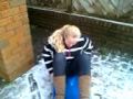Snowy sledgin.3gp
