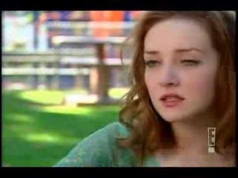 Scarlett Pomers