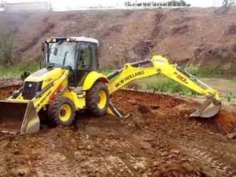 Retro escavadeira New Holland B110B JG MÁQUINAS E TRATORES DE ACOPIARA
