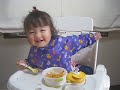 ももおいしそうにご飯を食べる