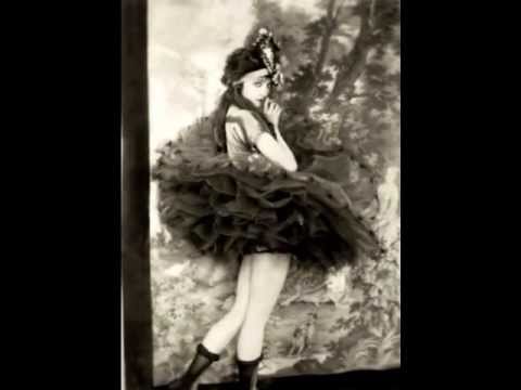 Mae Murray