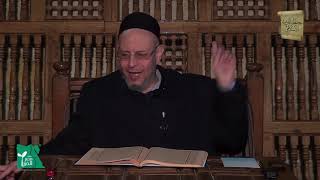 كتاب التيمم - بَاب: الصَّعِيدُ الطَّيِّبُ وَضُوءُ الْمُسْلِمِ يَكْفِيهِ مِنْ الْمَاءِ