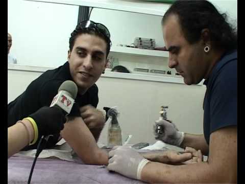 went to check out – tattoos!?! ‬