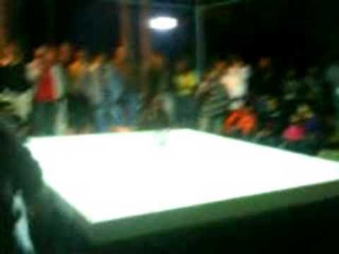 robotsuicida - Realizado en la competencia de Robótica, Universidad de Tarapacá, Arica.