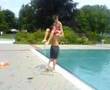 Powerbomb vom Beckenrand