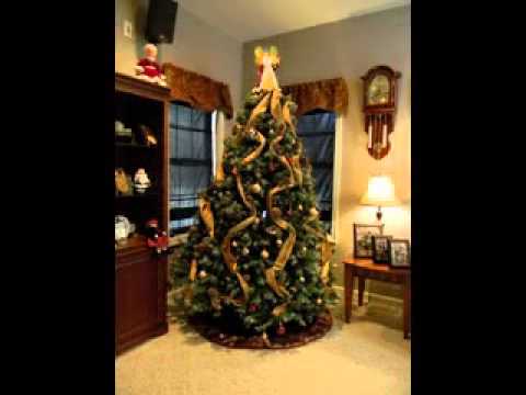how to put ribbon on a christmas tree vertically