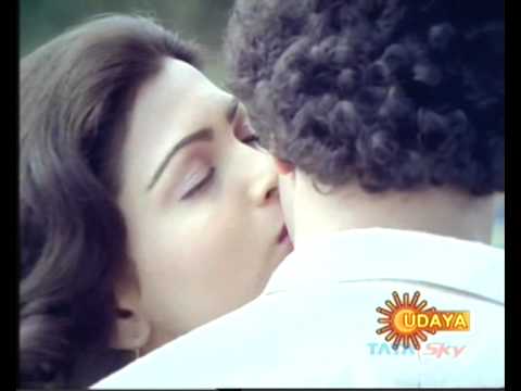 Ravichandran kissed kushboo...AGAIN!