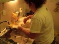 Zulay Rietveldt haciendo hallacas 2006 Schiedam Holland