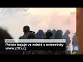17.11. Policist� se st?etli s extremisty v Litv�nov?