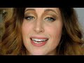trucco ispirato a jennifer lopez nel video live it up ( quello delle labbra gialle heheeh) :-) besooooo.