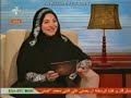 مصرية تستخدم فتحة المهبل للكتابة