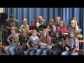 Fritz und die Frühukulist(inn)en singen und spielen 'Weihnachtsmann, Weihnachtsmann'