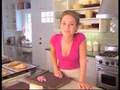 Giada De Laurentiis - jiggly cleavage