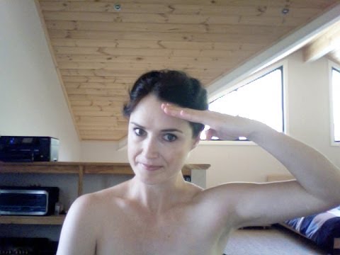 nudist mom