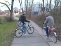 Auf dem Weg vom Fußball nach Hause