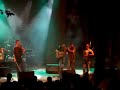 llan de cubel en la carballeira de zas, tocando el tema 