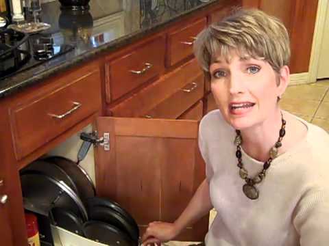 how to organize pots and pans