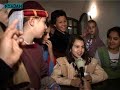 Er zwemmen haaien in de slotgracht! Er zwemmen haaien in de slotgracht!