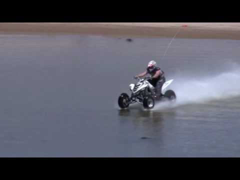 Hidroplaning con un Quad!!