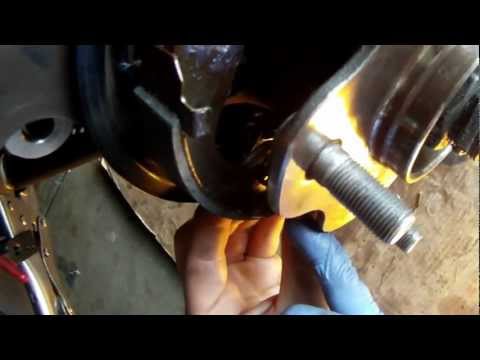 DIY: Infiniti Parking Brake Shoes Installation