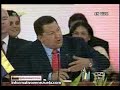 Chavez masticando hojas de coca