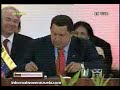Chavez masticando hojas de coca
