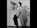 LOUIS PRIMA - Bigger The Figure