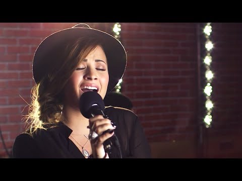 Demi Lovato - Heart Attack (Capital FM Session)
