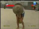 Male y Clau contra una botella Male y Clau contra una botella