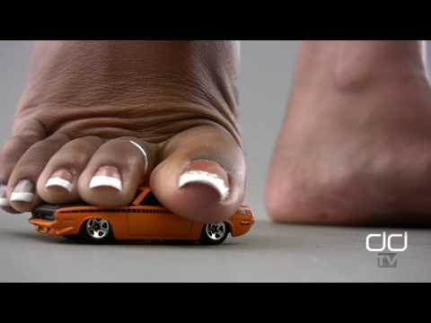 ebony giantess - You want more Giantess car crushing and trampling? An all new GTS toy car crushing in full HD 1080p from Darla TV. Watch Darla's Giantess french pedicured to...