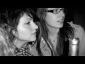 On boit du champagne en canette en 2007 chez Colette