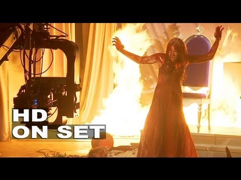 Carrie: Behind the Scenes Part 2 of 3 (Broll) - Chloë Grace Moretz, Julianne Moore