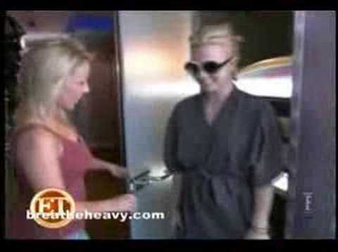 Breathe Heavy - Breathe Heavy.com - Entertainment Tonight - Britneys Bizzare Tanning Session - May 22 2007.