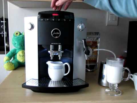 Making a caffè latte with a Jura Impressa F50