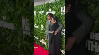 Jacob Elordi com a mãe no Gotham Awards 🥹🤏 #STEALTHELOOK