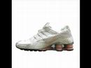 Nike e puma - Emerson Pacheco