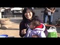 Mochi are Japanese rice cakes and making them the traditional way rocks. On New Years' Eve with kine (mallet) in hand we pounded rice in to the squidgy immenseness that is mochi! I hope this video conveys some of the good feeling our mochi fest brought us. If you're yet to try the delights of mochi making, give it a whirl - you won't regret it... The soundtrack for this video is by the awe inspring Tunng (www.tunng.co.uk) Dive in for a taste of their beautiful and eclectic tracks...