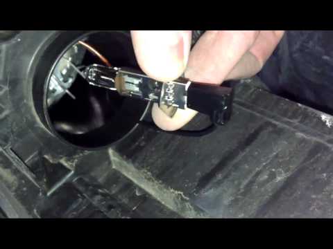 how to change xenon bulb skoda