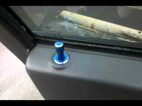 how to open door in bt