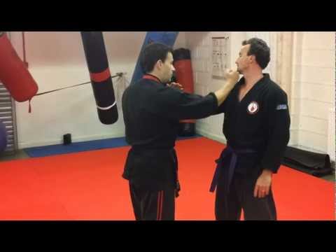 Ju-jitsu wrist lock techniques - Escapes from collar grabs/wrist grabs - MR Fitness