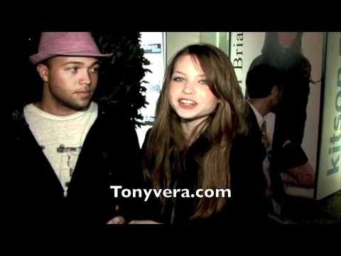 Daveigh - Big love star Daveigh Chase dates older black man.
