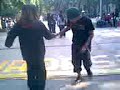 metaleros bailan salsa!