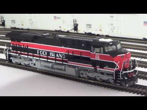 ES44AC - Intermountain ES44AC Iowa Interstate 513 (Rock Island heritage unit) Un-boxing and review.