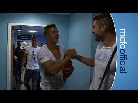 CITY RETURN TO TRAINING | Premier League Champions first day back