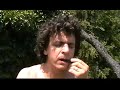 Aron Szilagyi playing low A Jew's harp