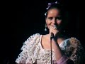 carolina de holanda interpreta paloma negra de tomas mendez