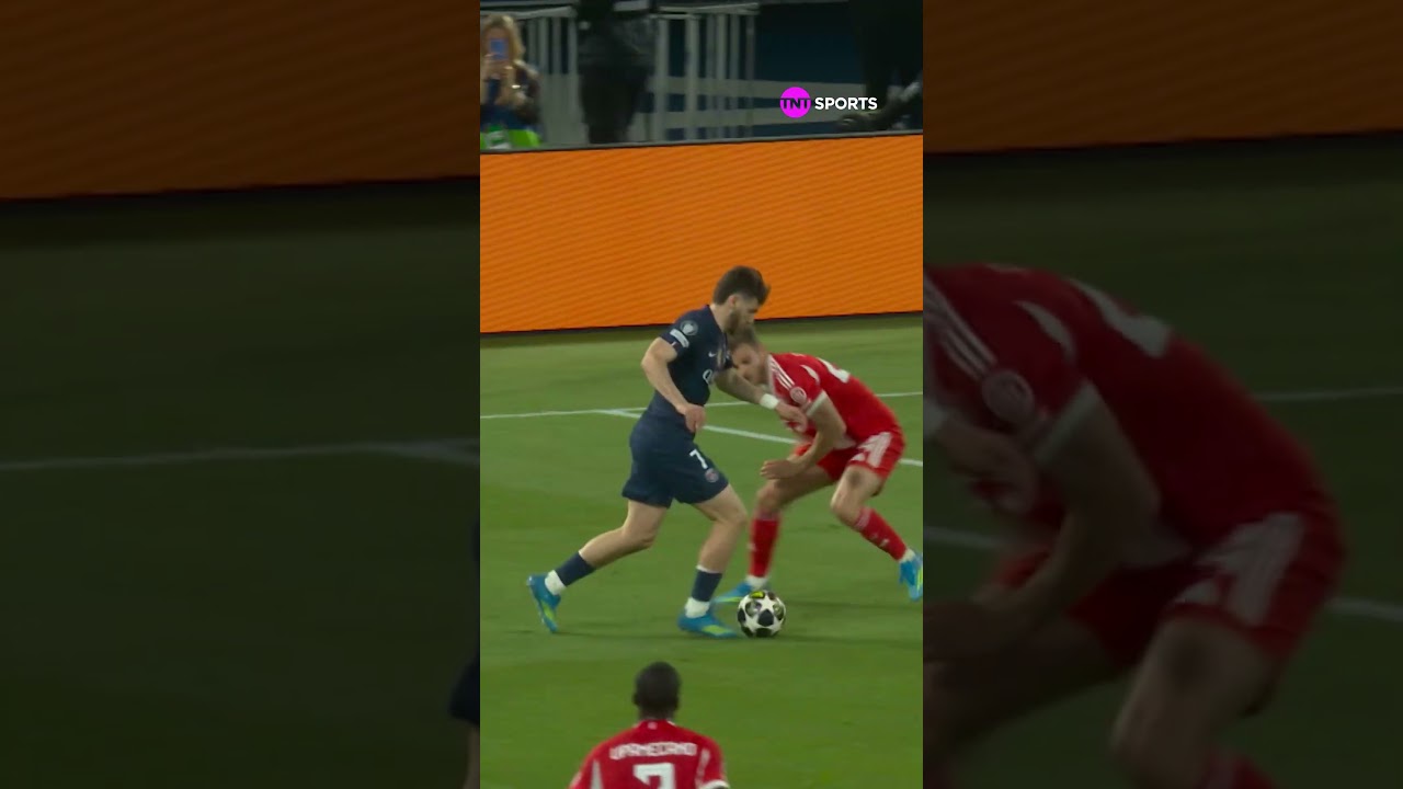 ATAQUE TOTAL! 5 GOLS NO 1º TEMPO DE PSG E BAYERN FOI UM ESPETÁCULO DE VER #shorts