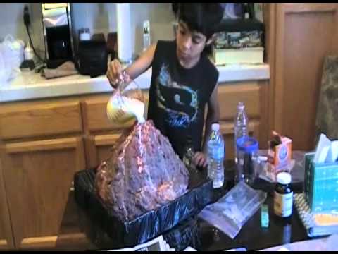 how to react to a volcanic eruption